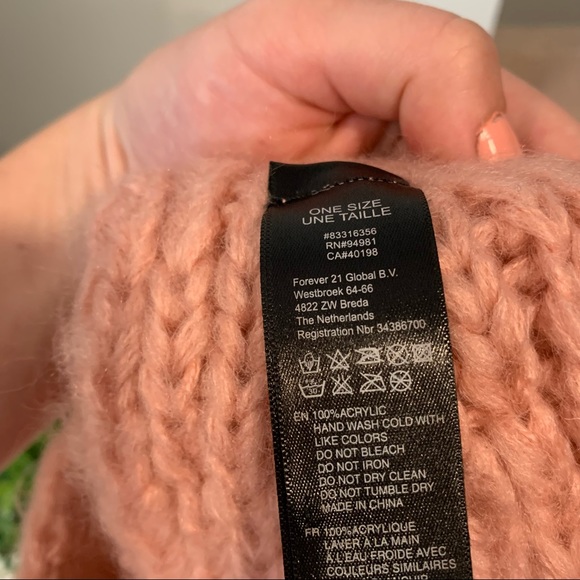 ✨$5✨ Forever 21 | Warm Winter Headband - Picture 5 of 7